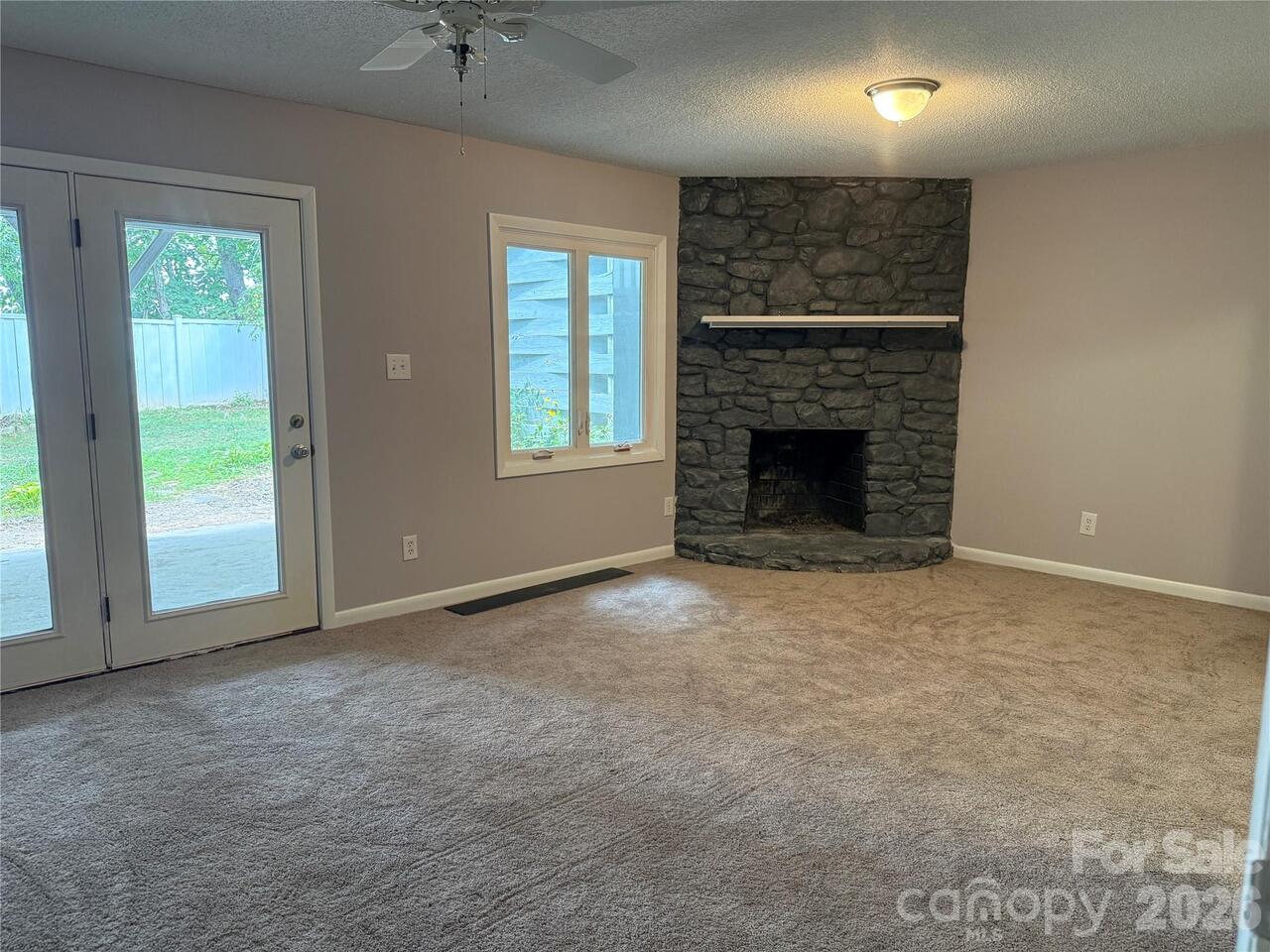 Listing Photo 22
