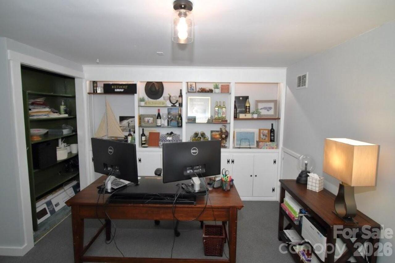 Listing Photo 19
