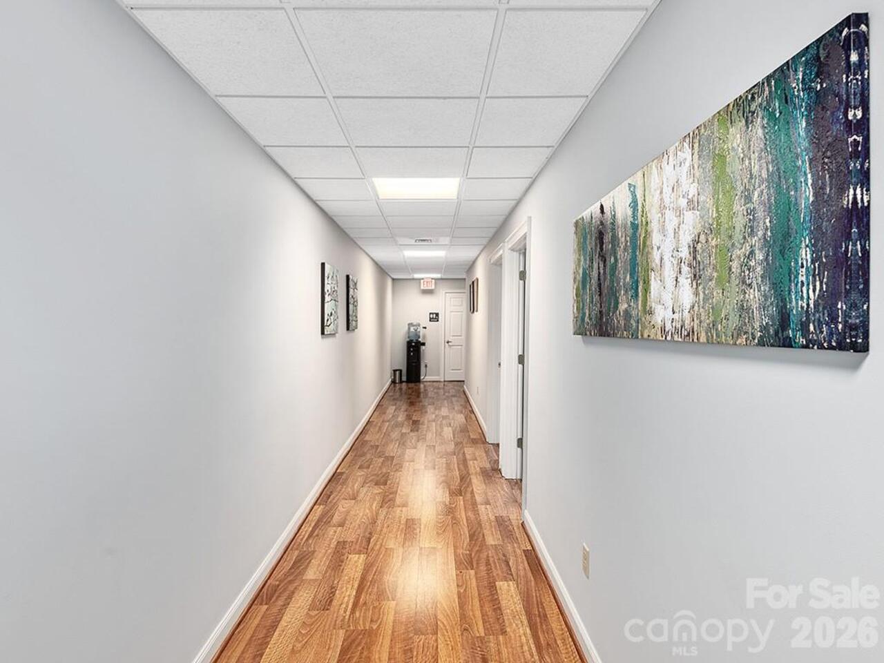 Listing Photo 8