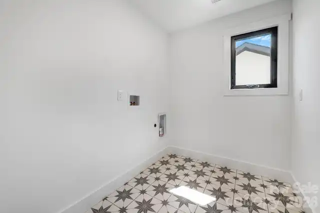 Listing Photo 37