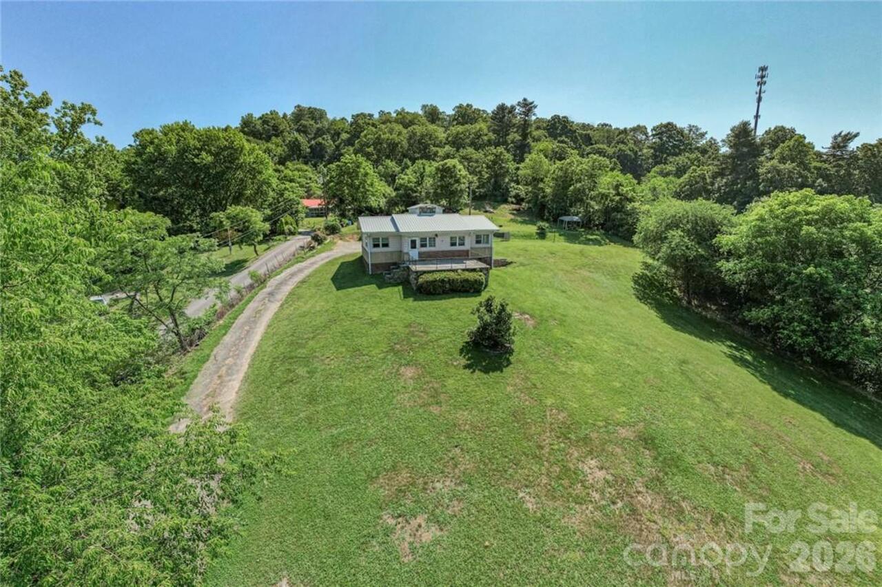 Listing Photo 8