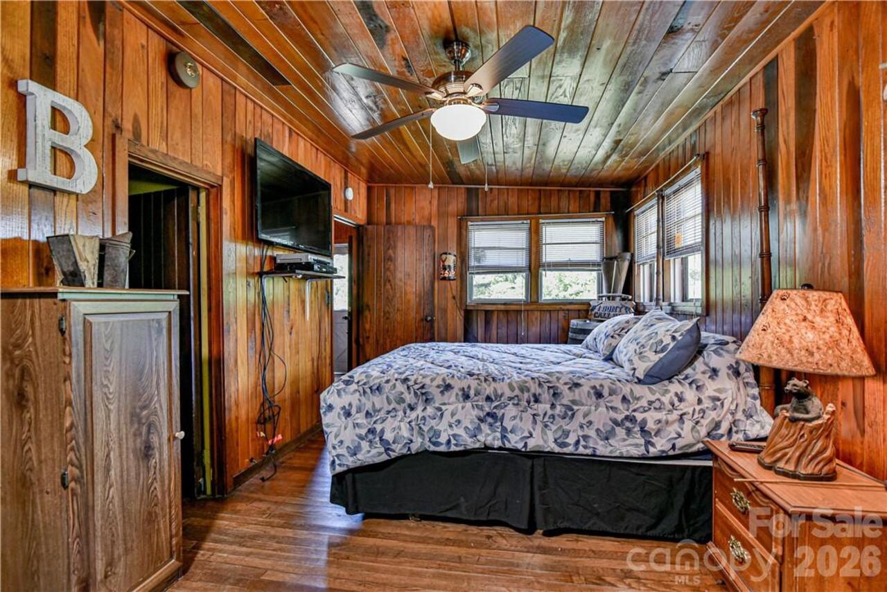 Listing Photo 38