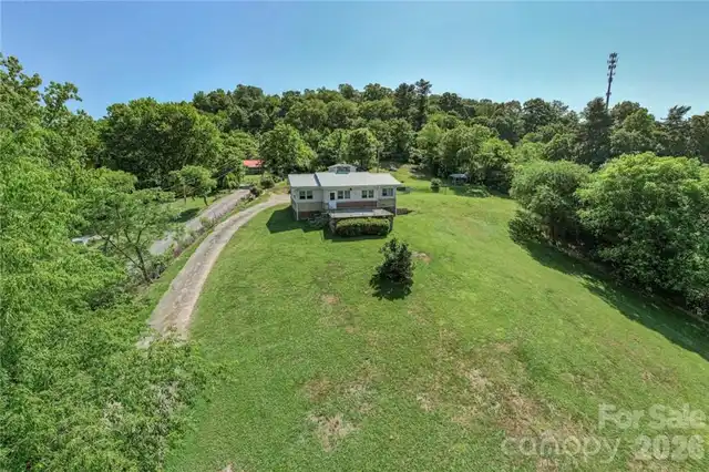 Listing Photo 8