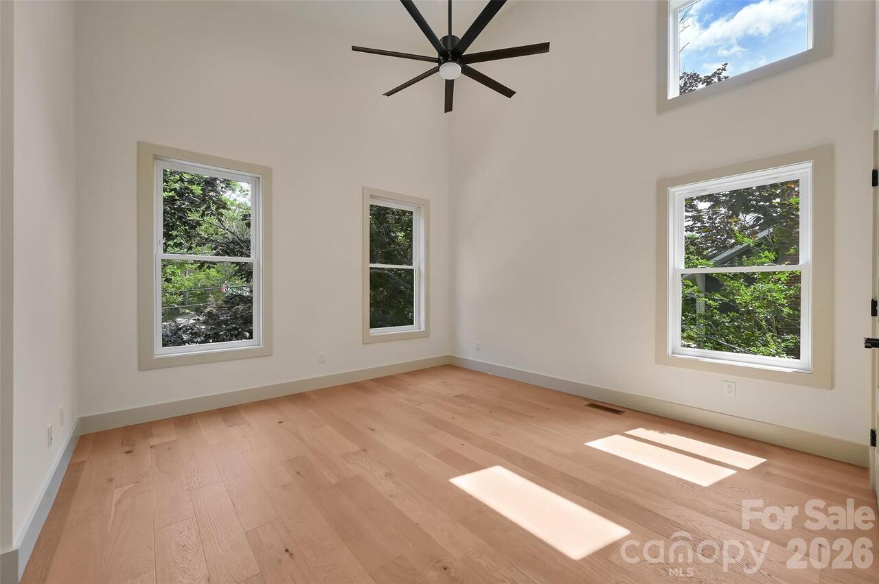 Listing Photo 34