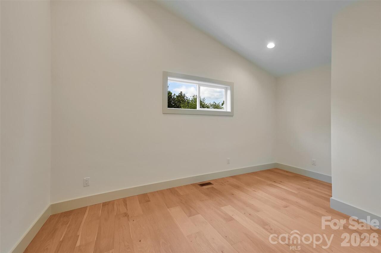 Listing Photo 42