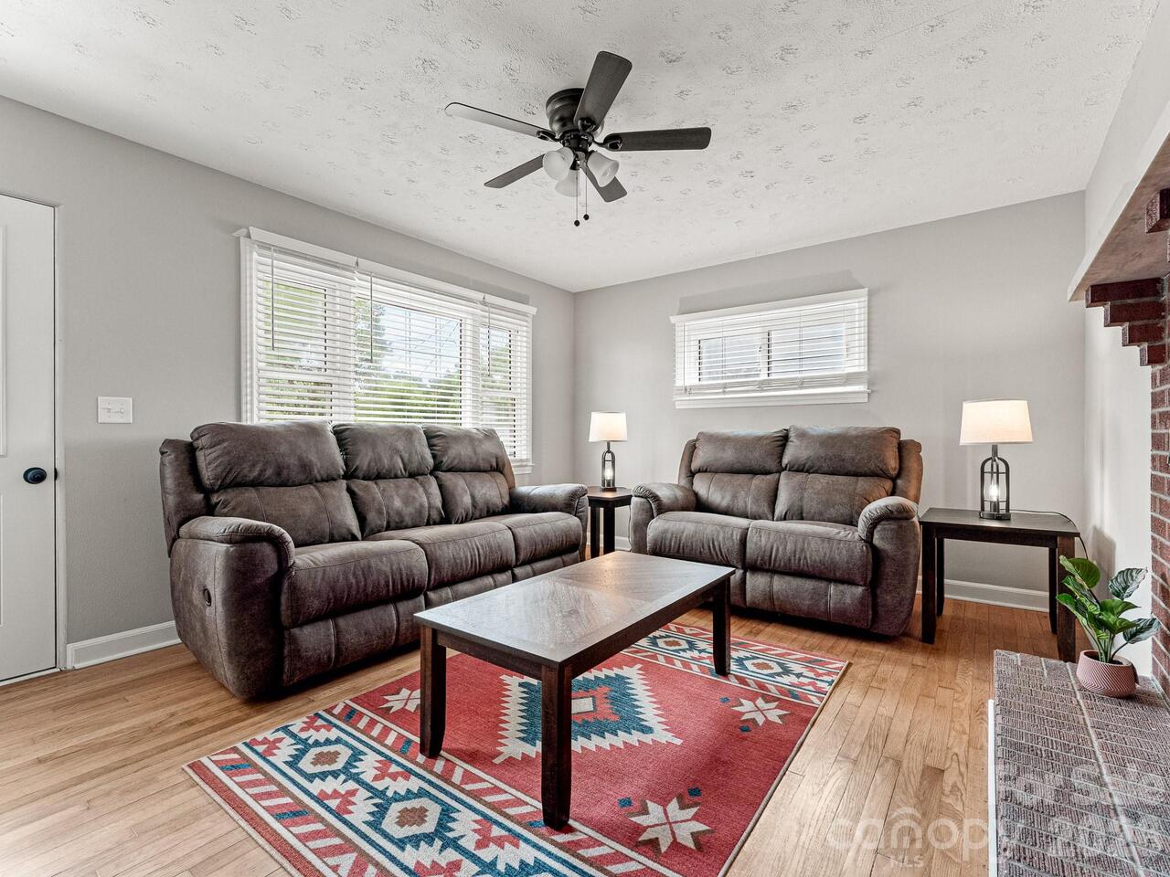 Listing Photo 7