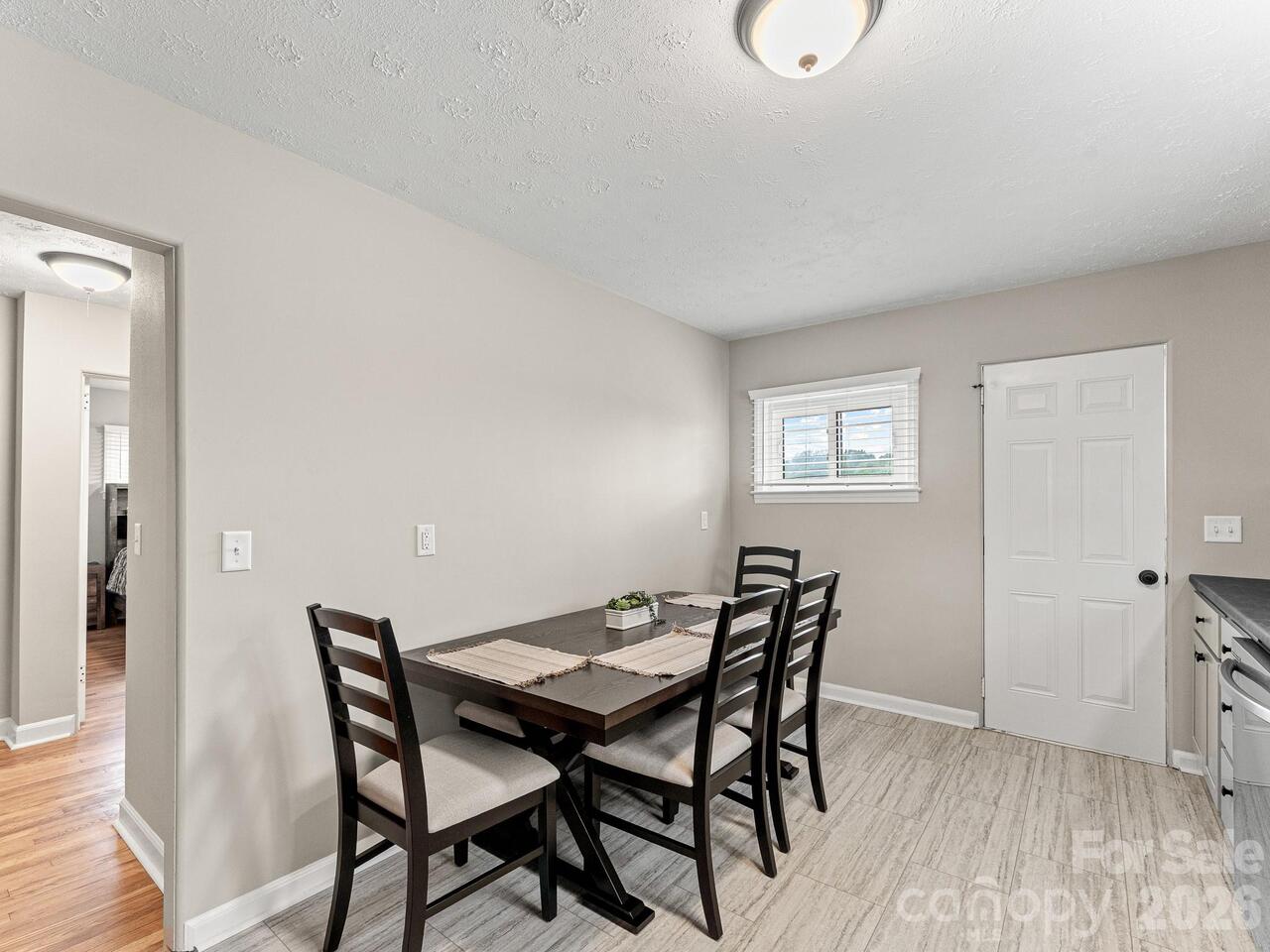 Listing Photo 16