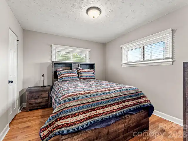 Listing Photo 13