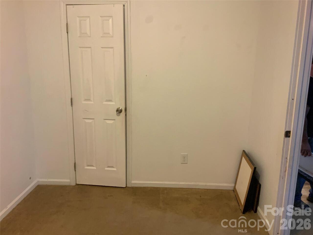 Listing Photo 14