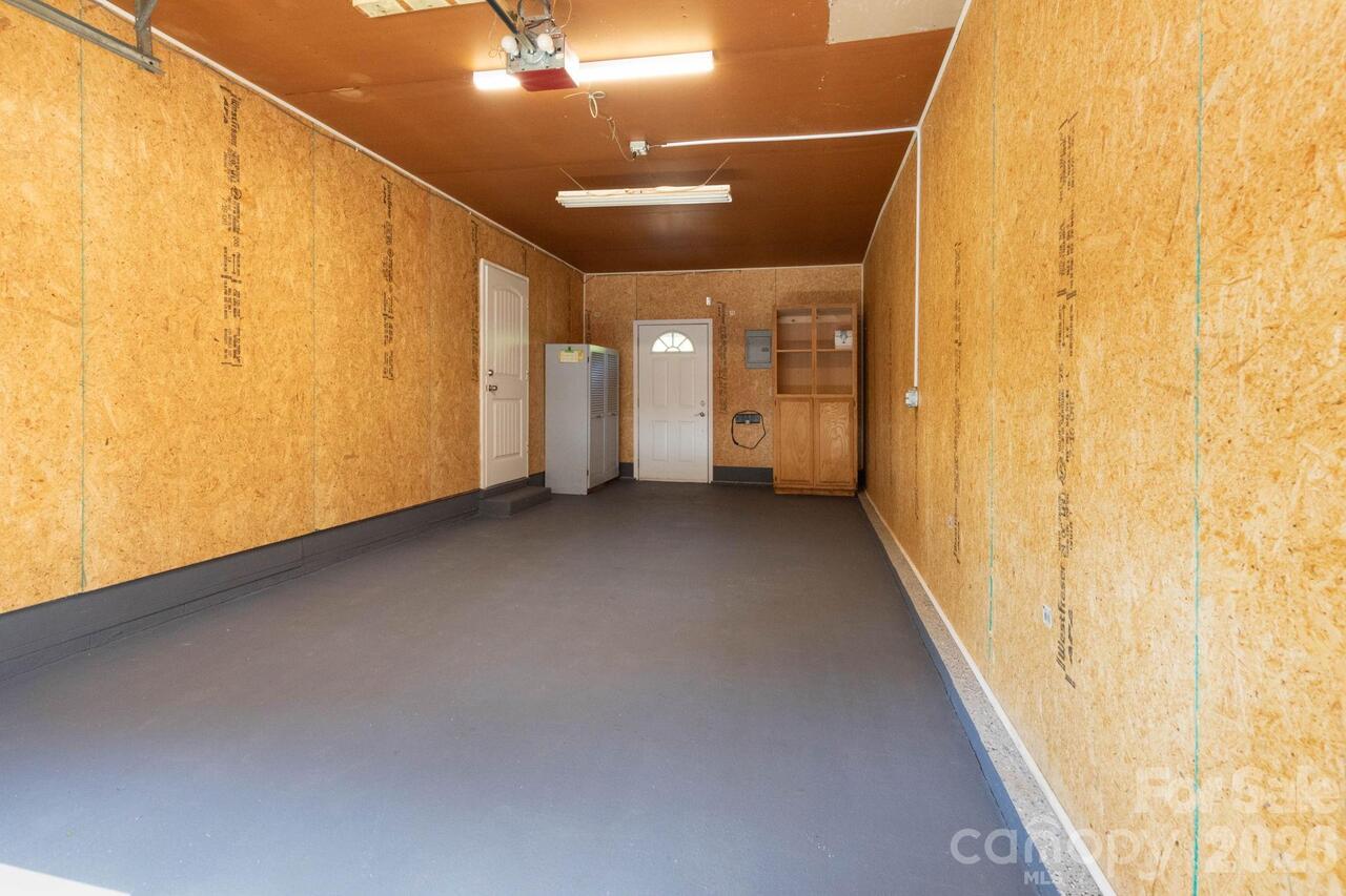 Listing Photo 19