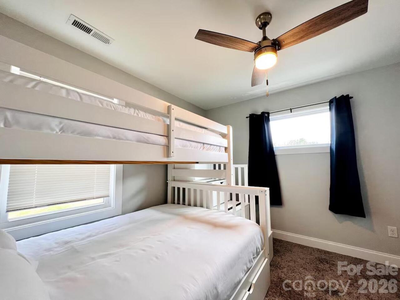Listing Photo 14