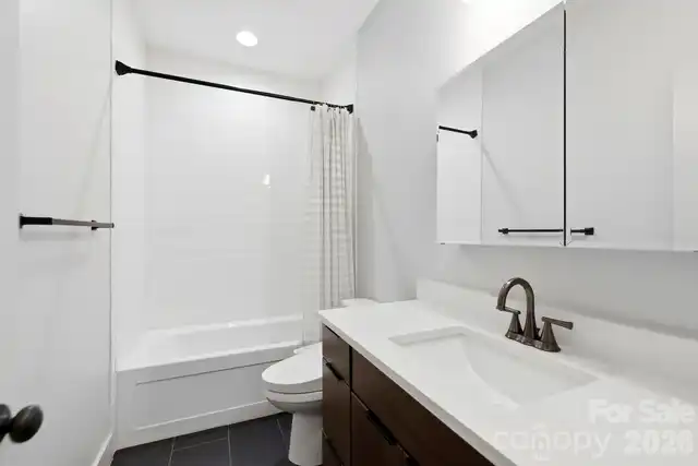 Listing Photo 24