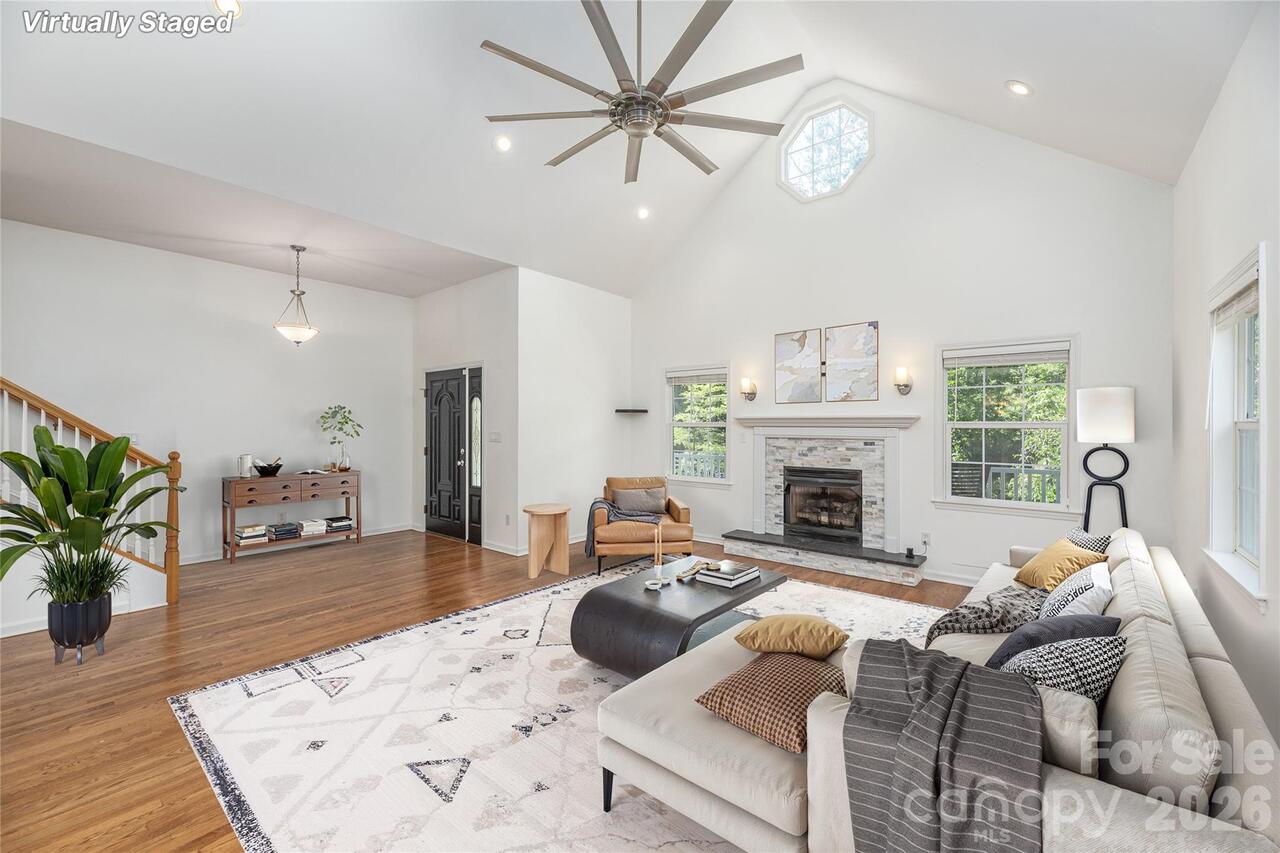 Listing Photo 10