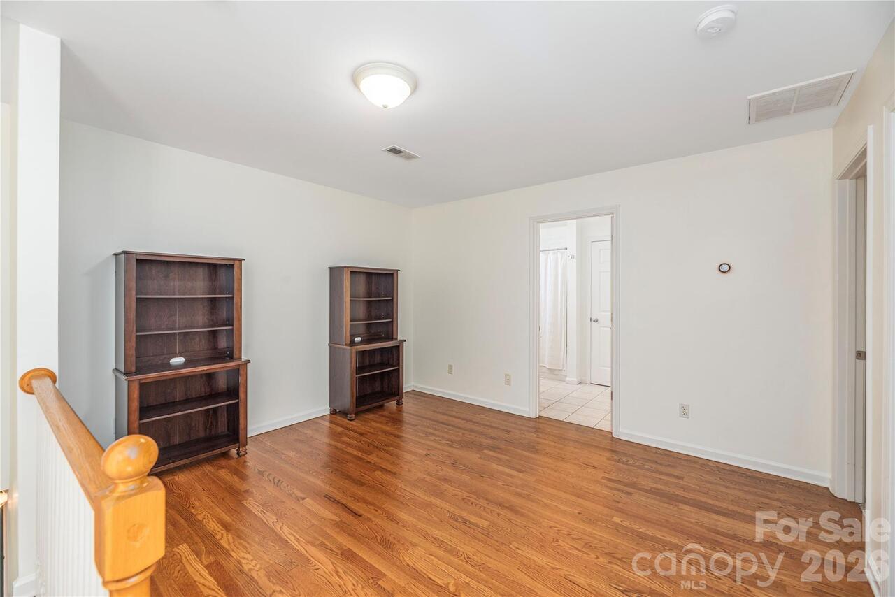 Listing Photo 29