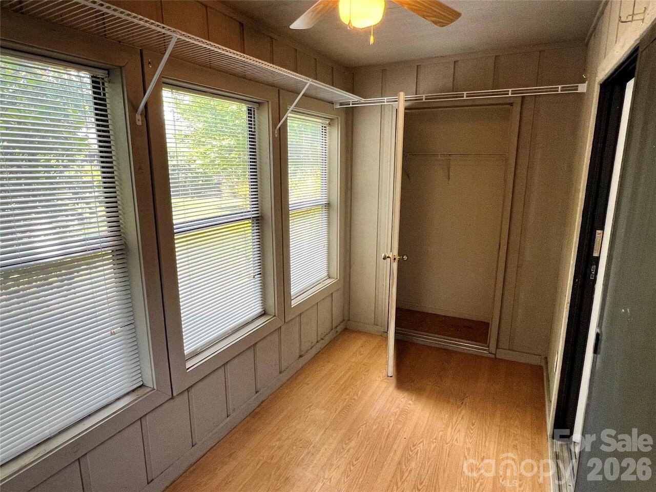 Listing Photo 17