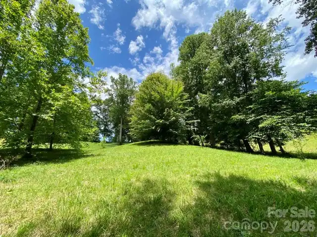Listing Photo 6