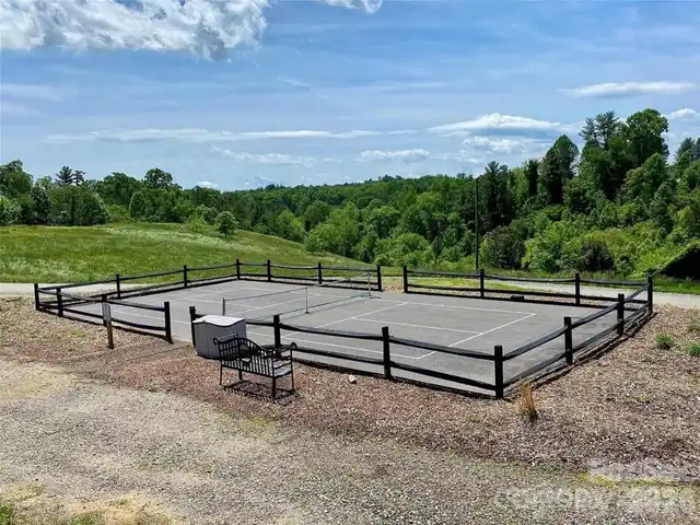 Listing Photo 18