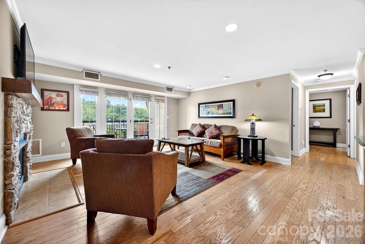 Listing Photo 6