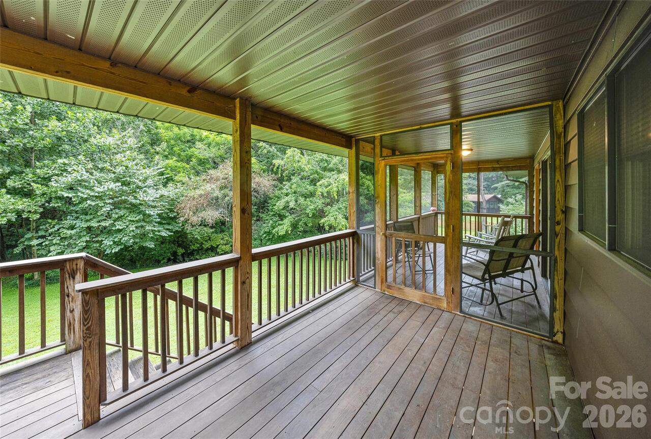 Listing Photo 8
