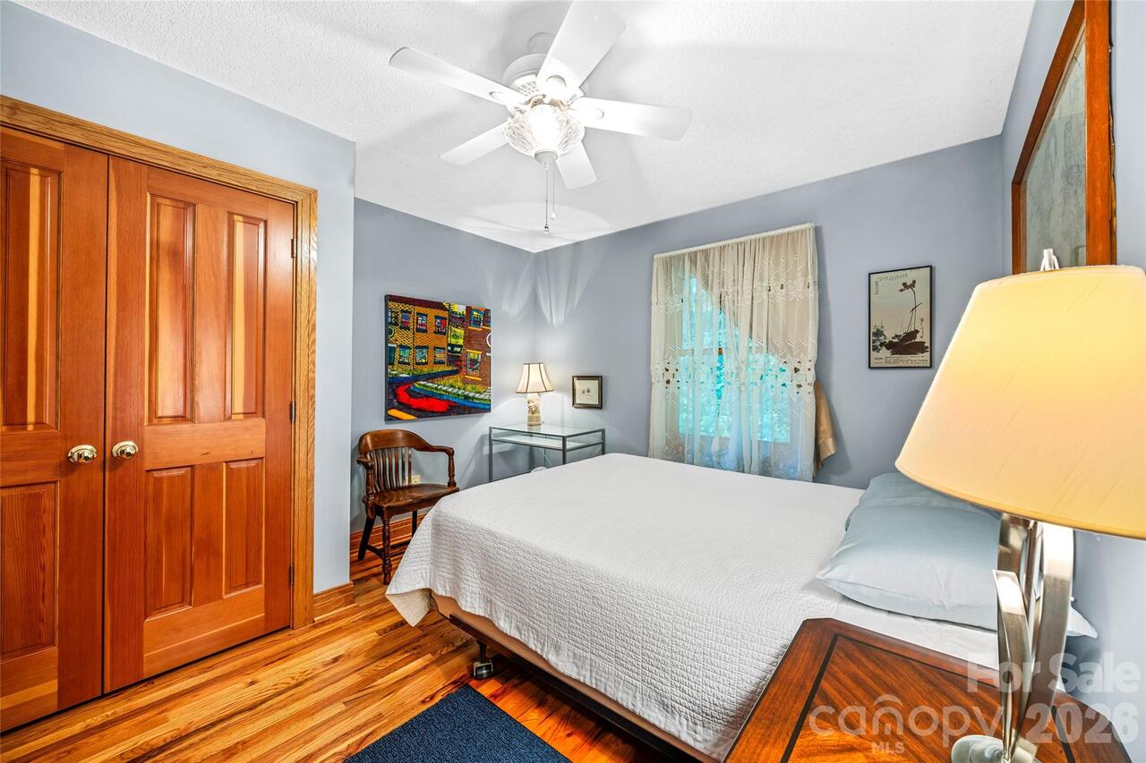 Listing Photo 19