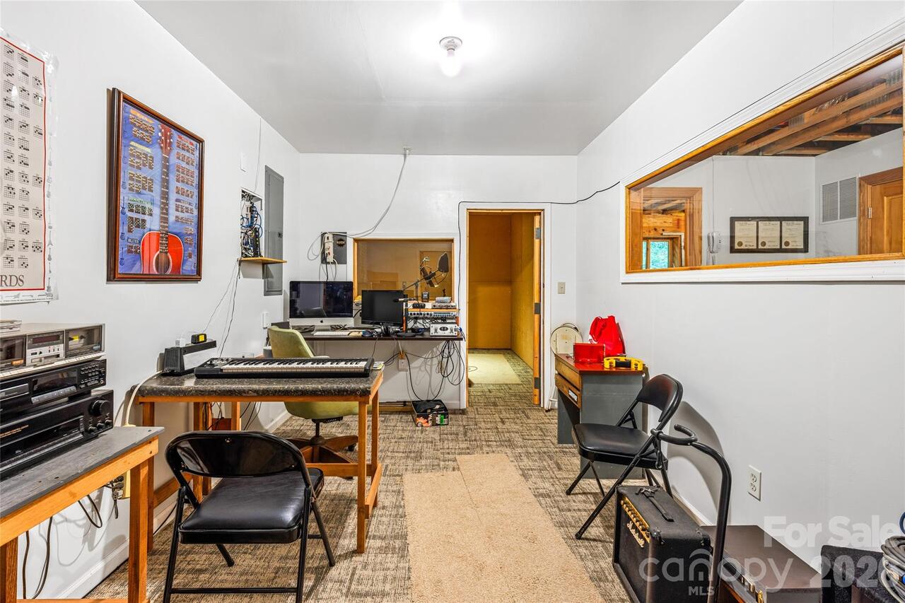 Listing Photo 26