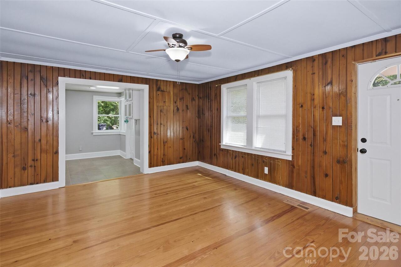 Listing Photo 7