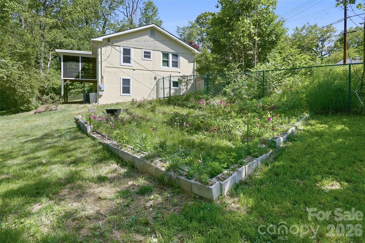 Listing Photo 38