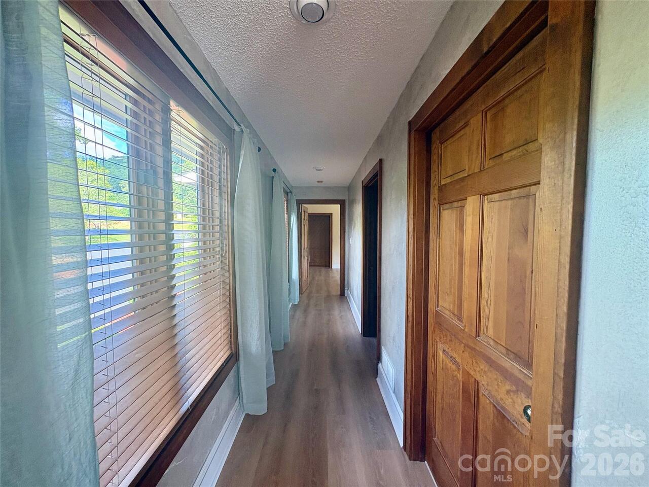 Listing Photo 14