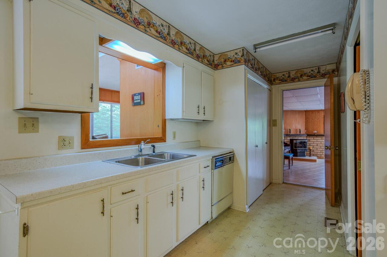 Listing Photo 13