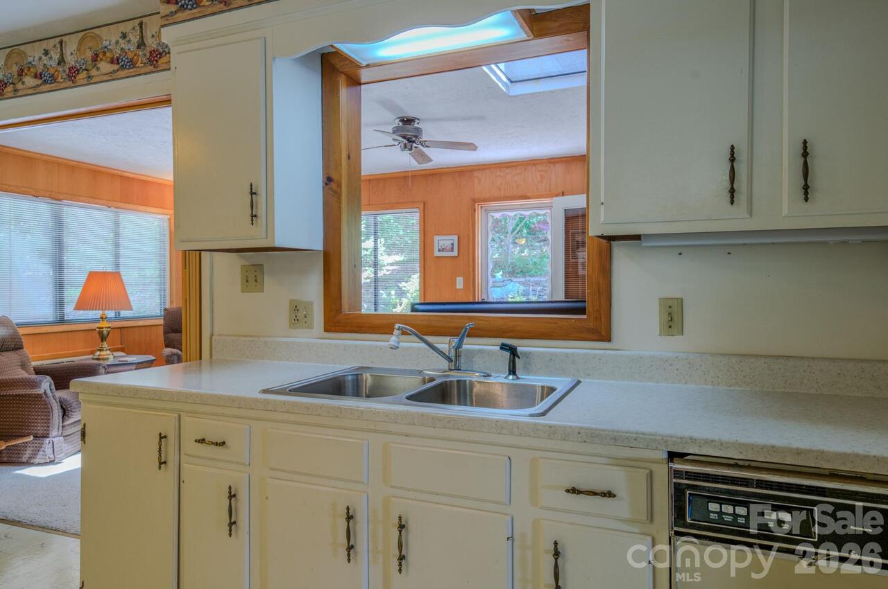 Listing Photo 19