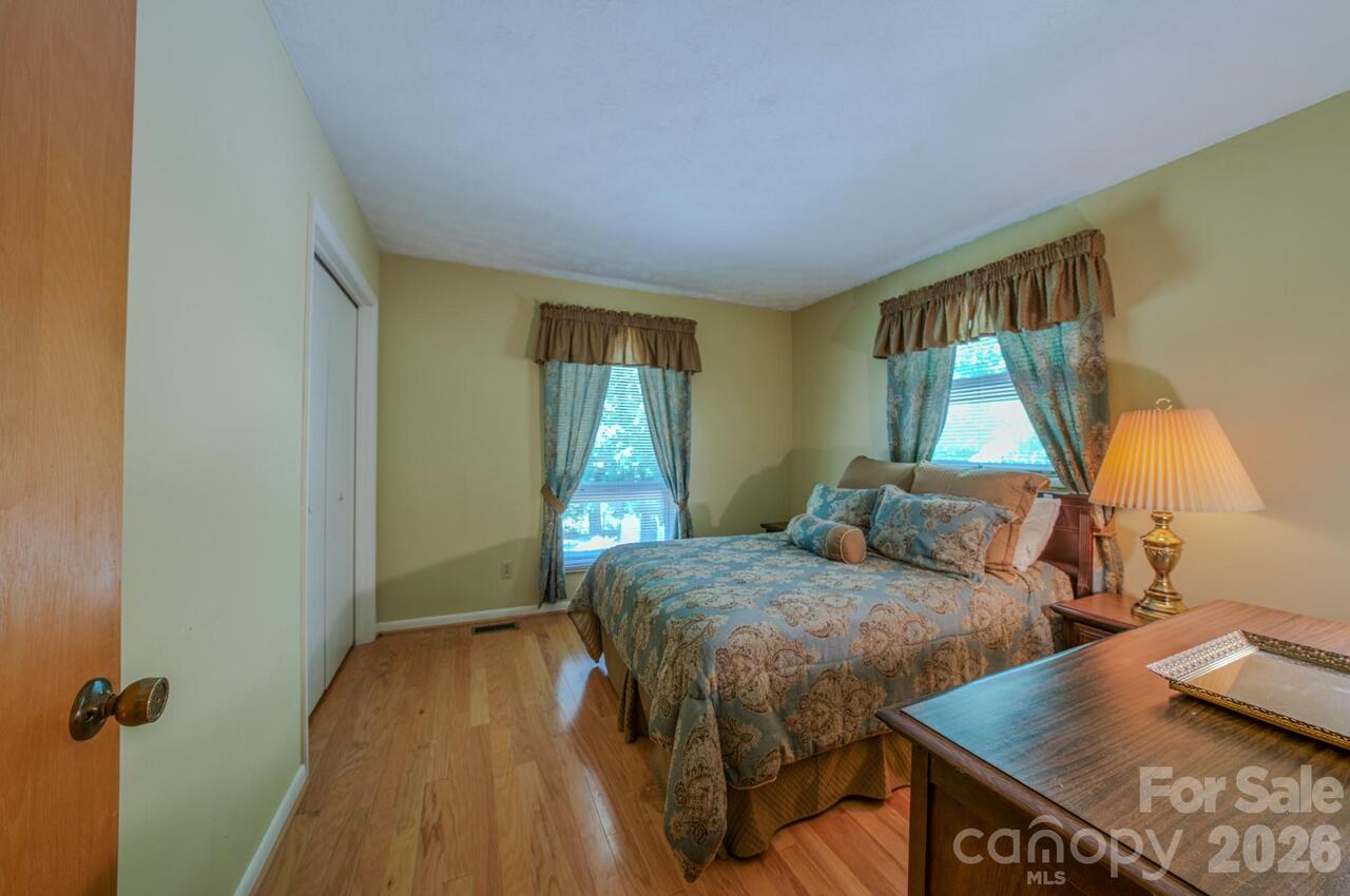 Listing Photo 26