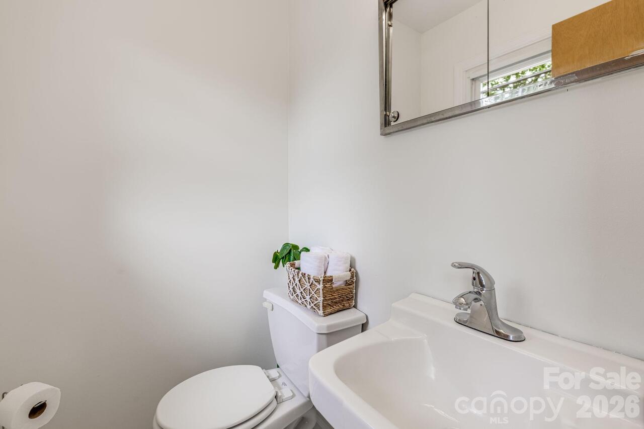 Listing Photo 17