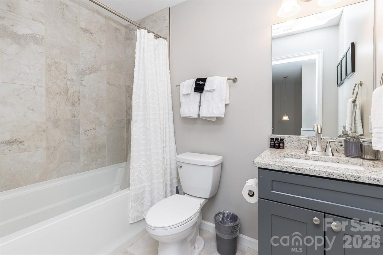 Listing Photo 9