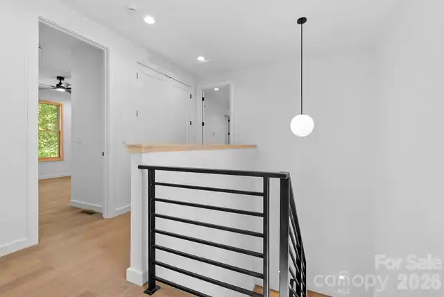 Listing Photo 18