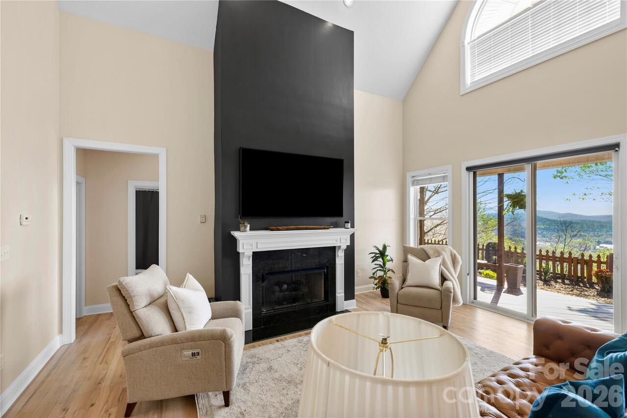 Listing Photo 6
