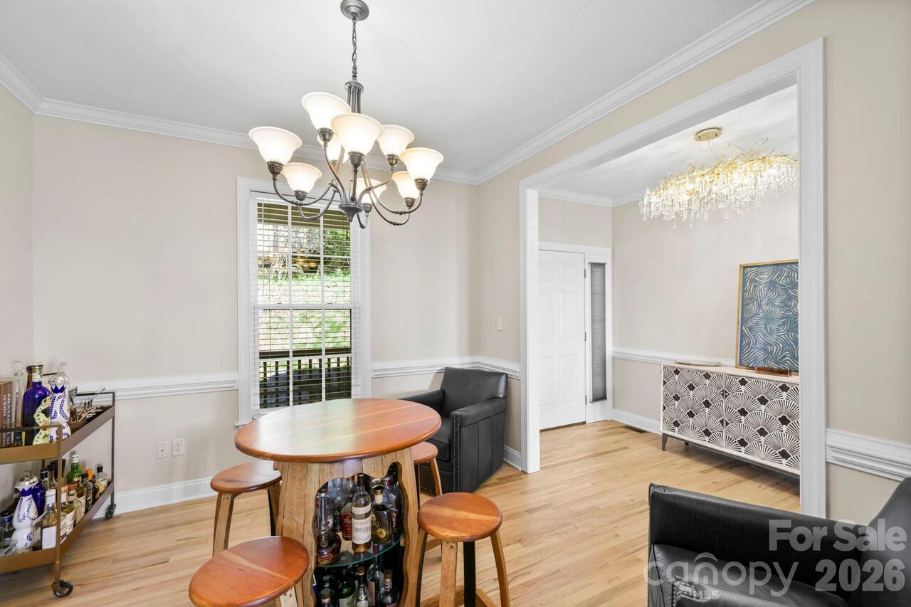 Listing Photo 10