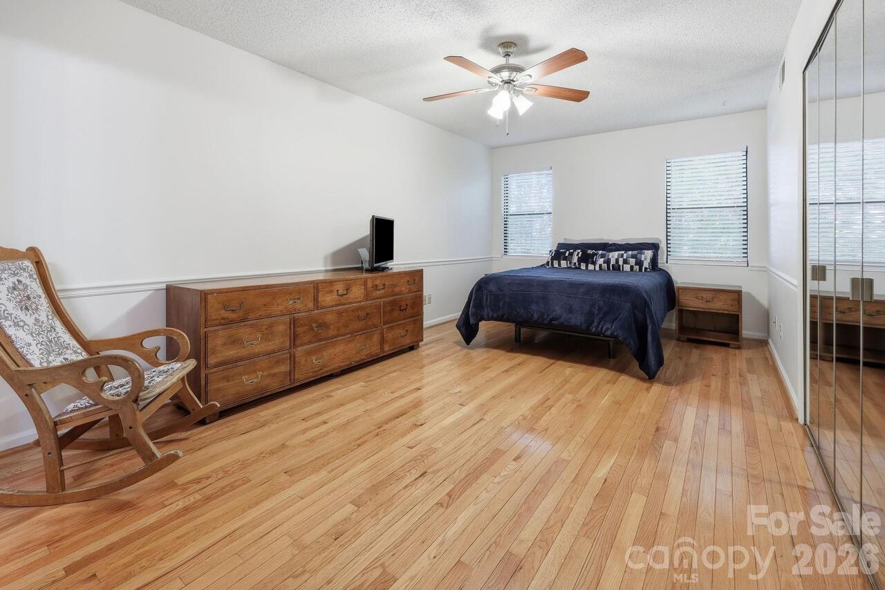 Listing Photo 26