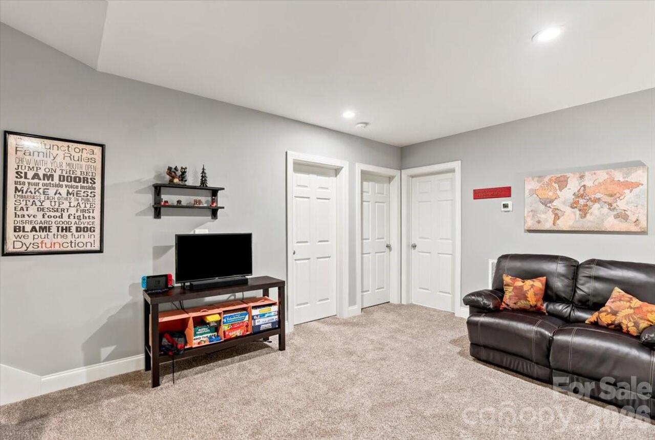 Listing Photo 28