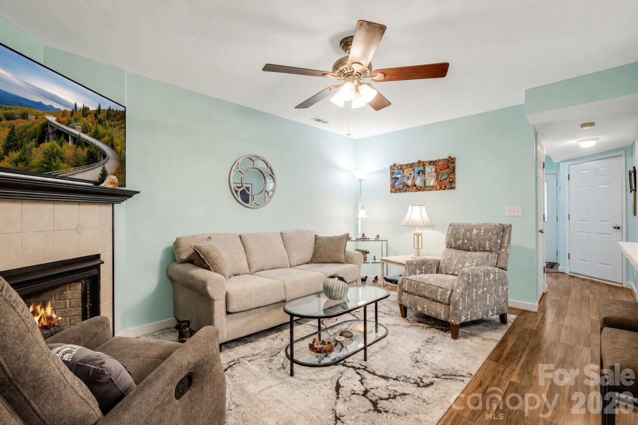 Listing Photo 7