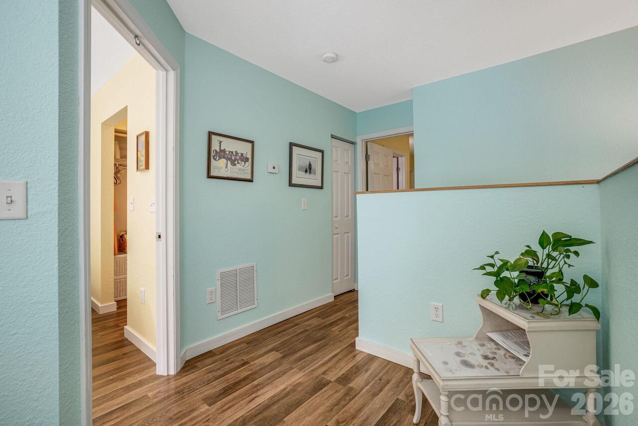 Listing Photo 22