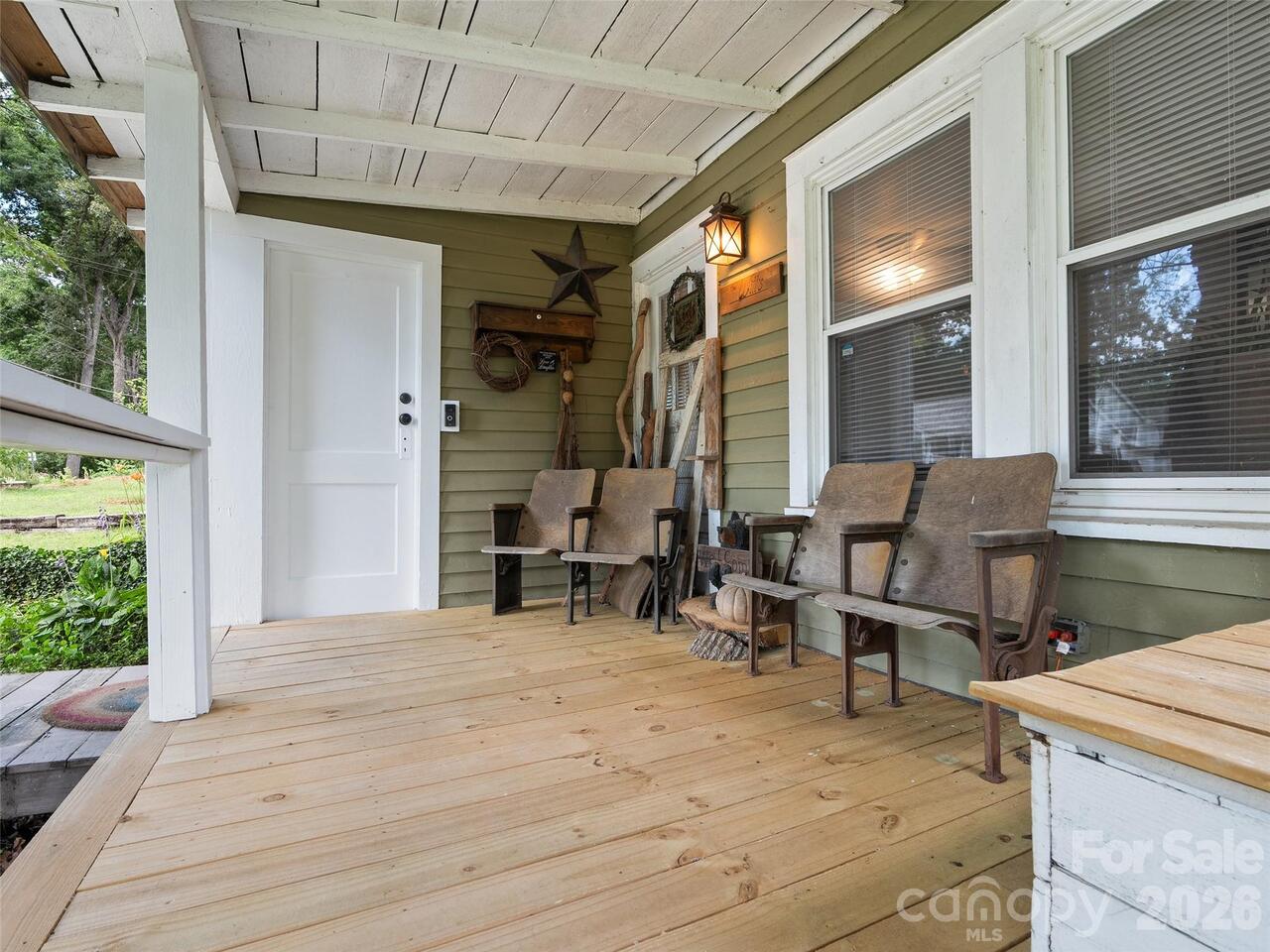 Listing Photo 5