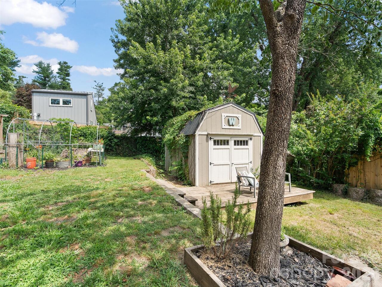 Listing Photo 37