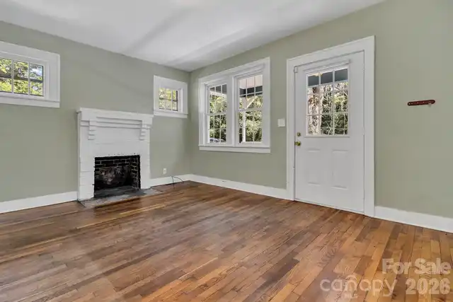 Listing Photo 17