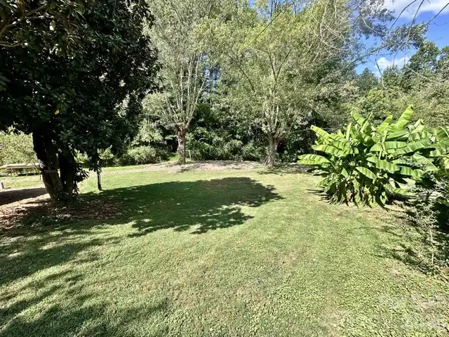 Listing Photo 7
