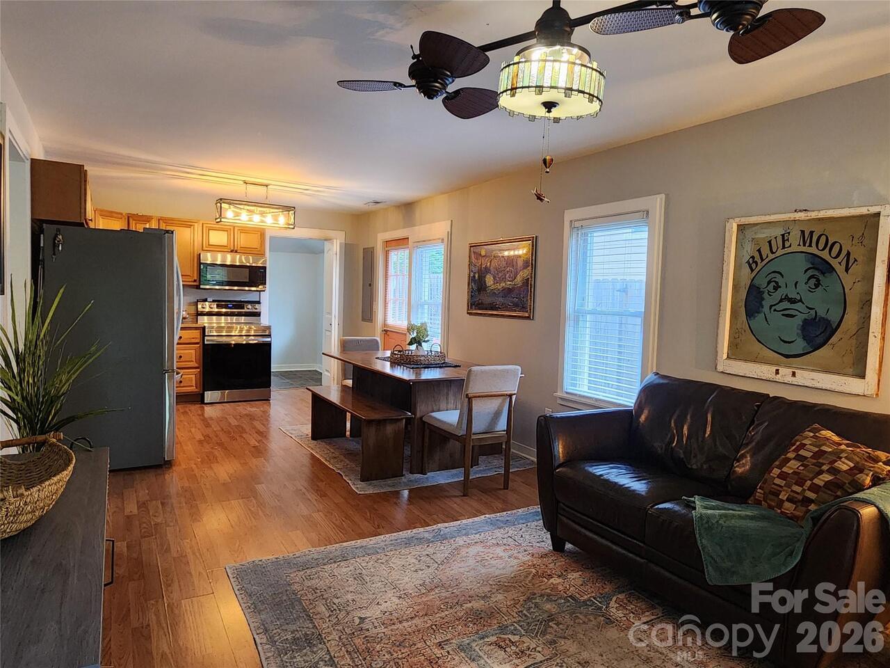 Listing Photo 4
