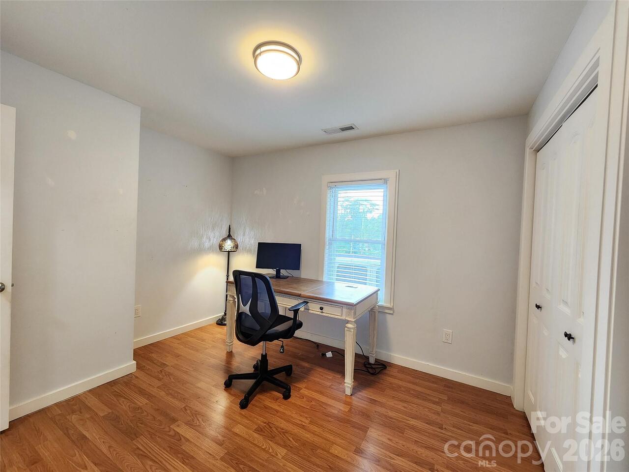 Listing Photo 19