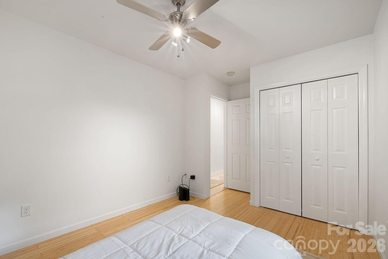 Listing Photo 23
