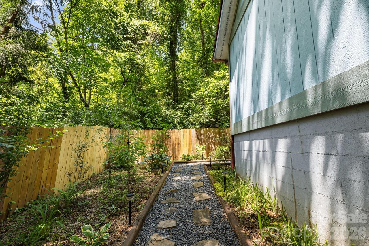 Listing Photo 35