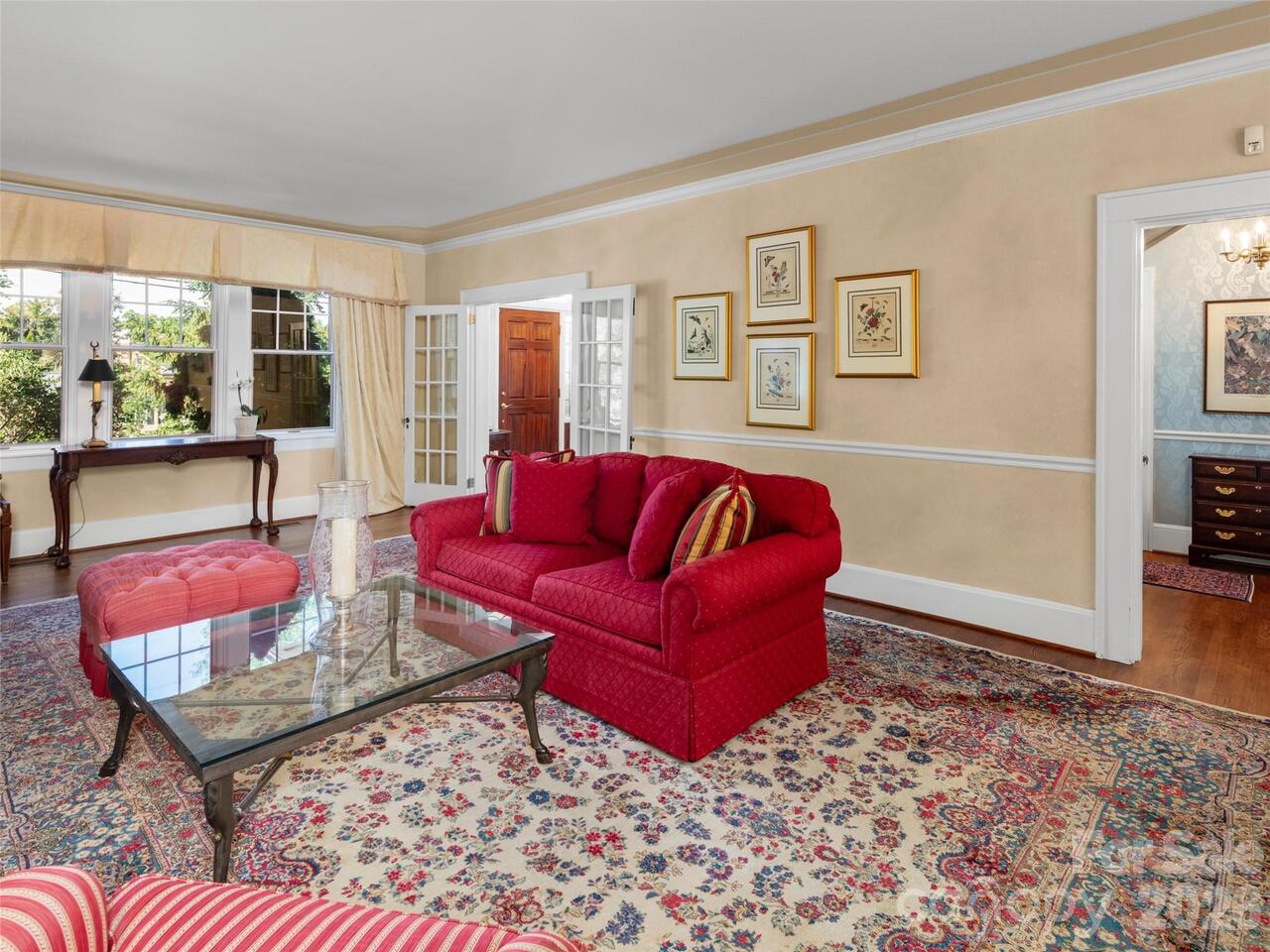 Listing Photo 10