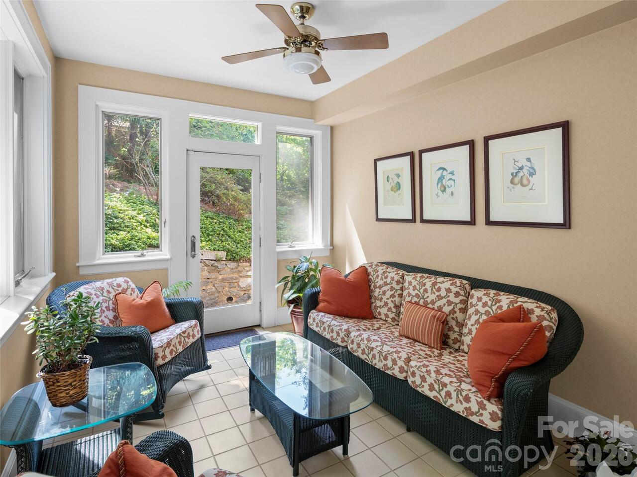 Listing Photo 16